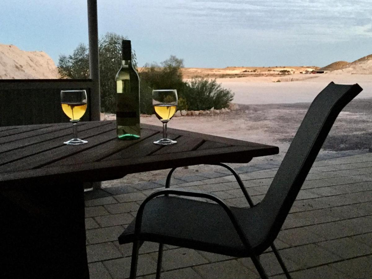 Dug Out B&B Coober Pedy Exteriör bild