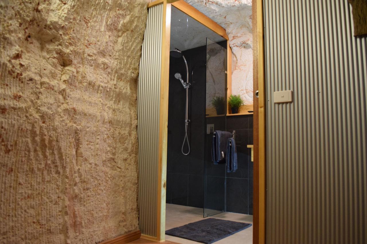 Dug Out B&B Coober Pedy Exteriör bild