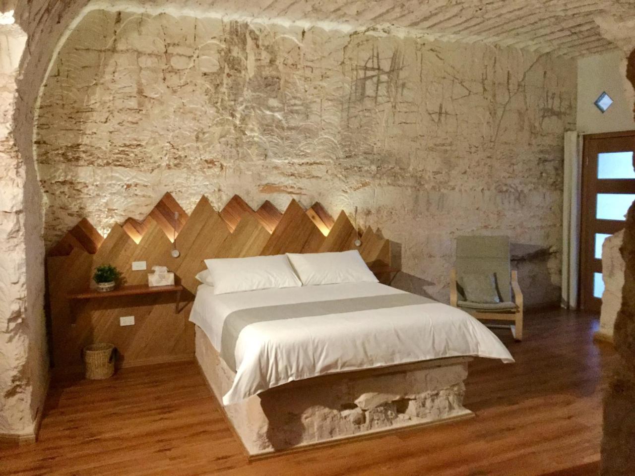 Dug Out B&B Coober Pedy Exteriör bild